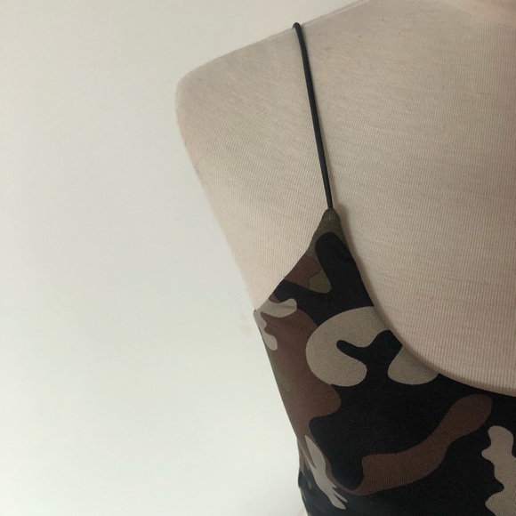 3/$30✨ Camo Sommer Ray Bralette/Crop Top - Picture 5 of 7